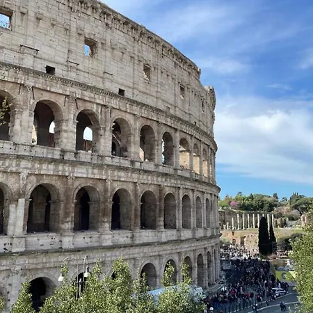 アパート Seiemme Colosseo Luxury 2 *