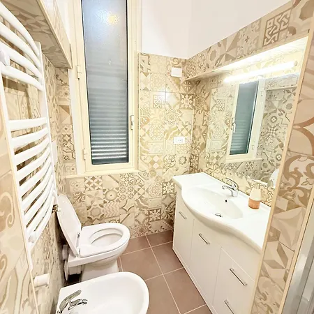 Seiemme Colosseo Luxury 2 * ローマ